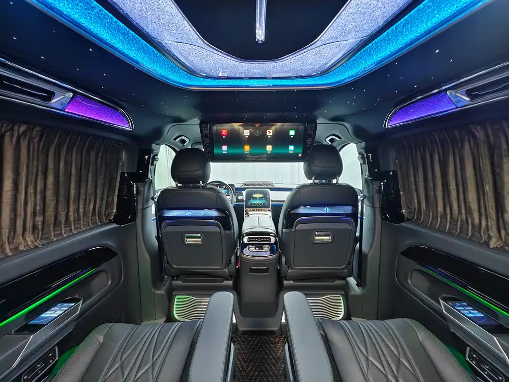 Mercedes-Benz Vito — фото 24