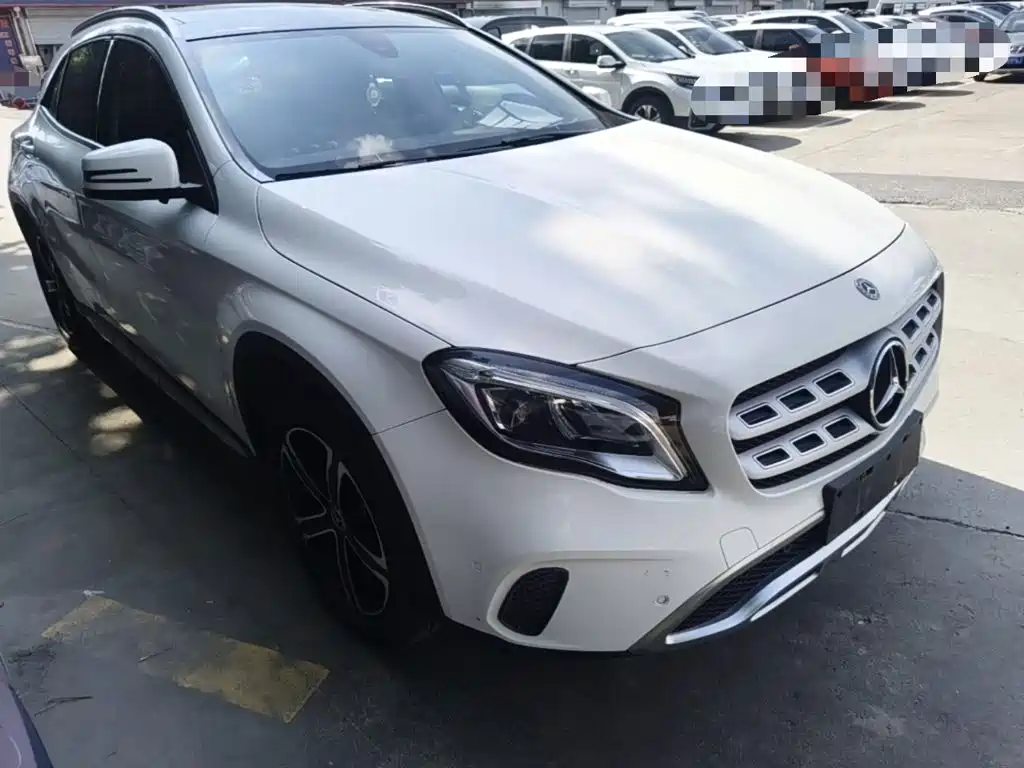 Mercedes-Benz GLA — фото 4