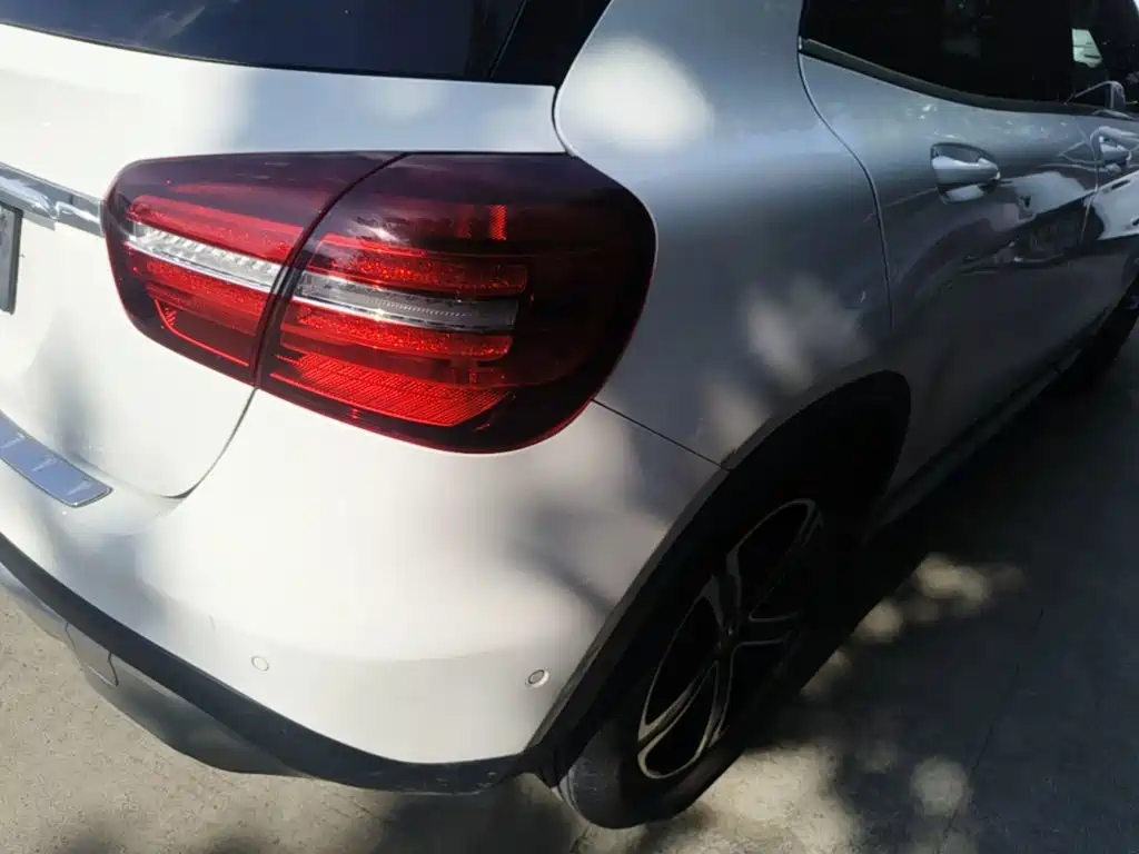 Mercedes-Benz GLA — фото 8