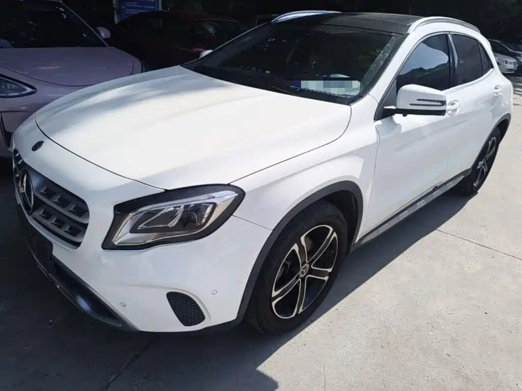 Mercedes-Benz GLA