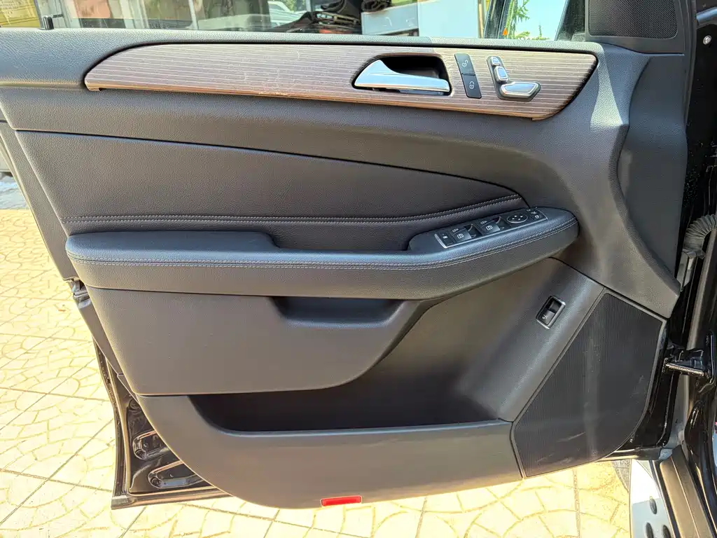 Mercedes-Benz GLE (Import) — фото 6