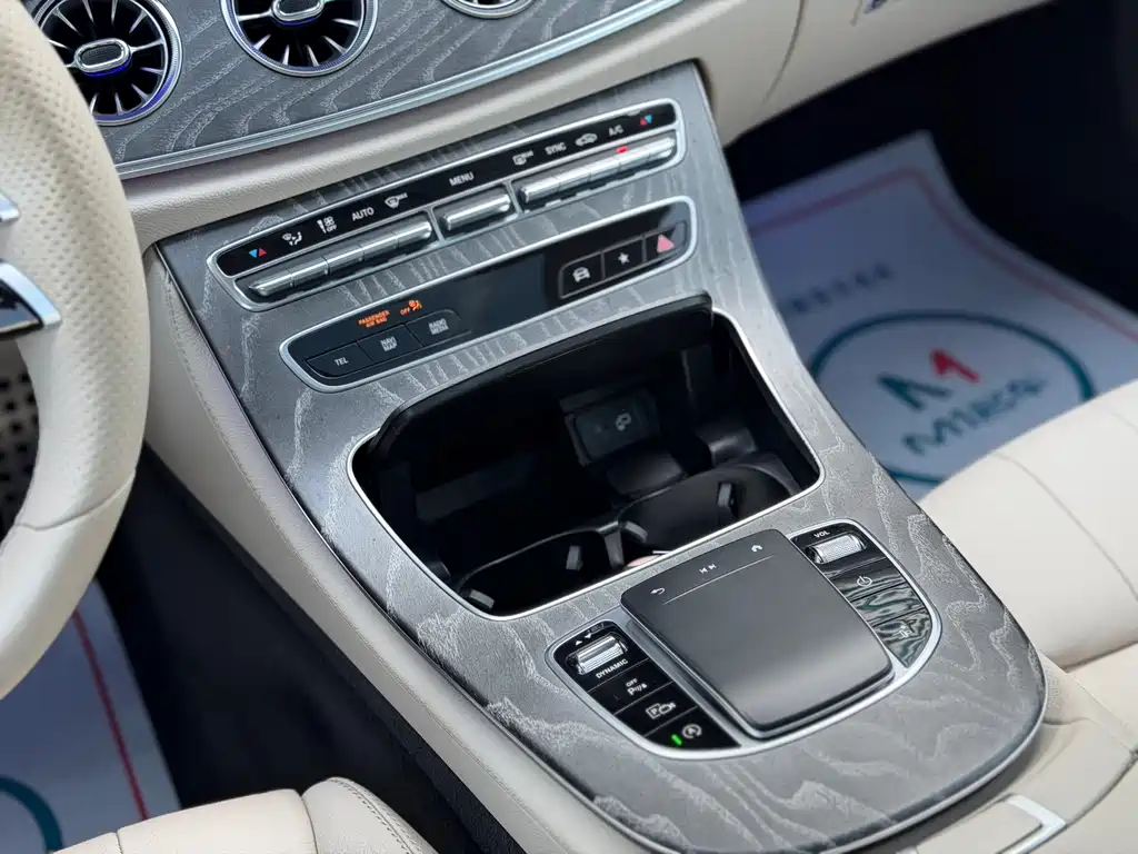 Mercedes-Benz E-Class (Import) — фото 11