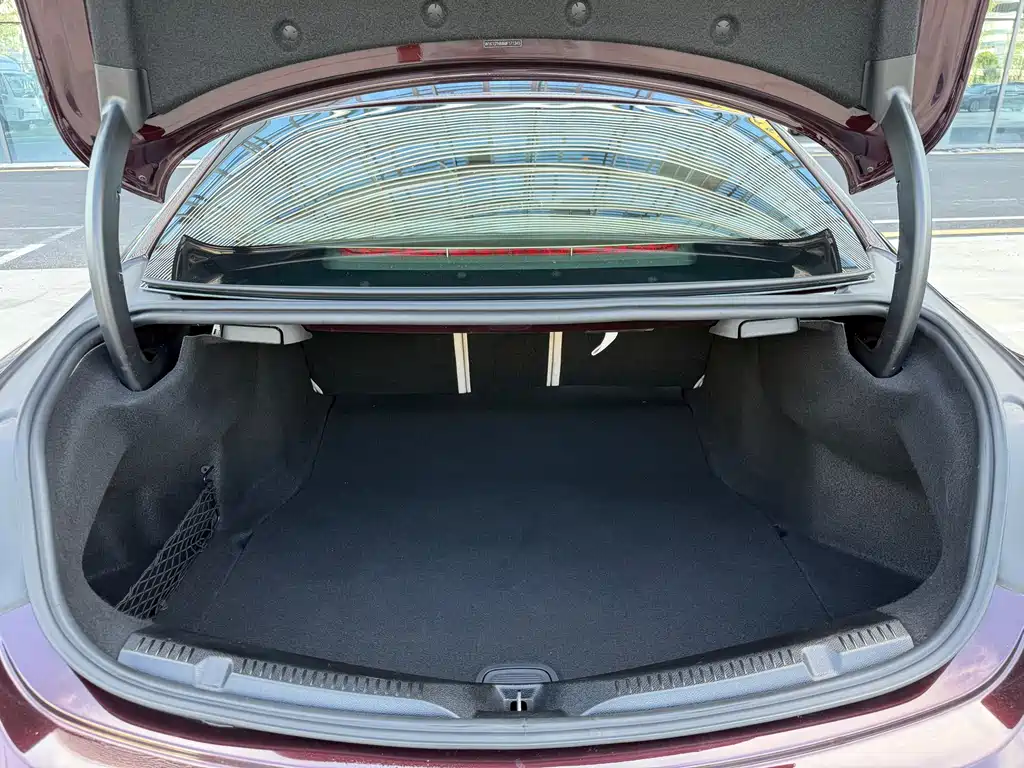 Mercedes-Benz E-Class (Import) — фото 15