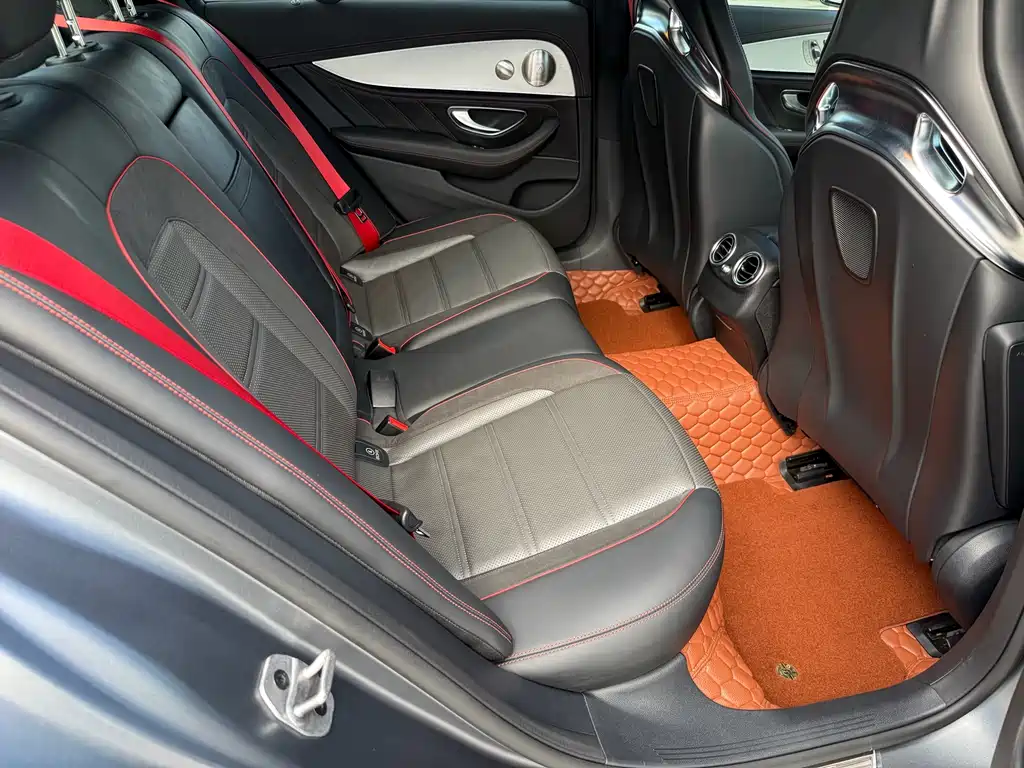 Mercedes-Benz E-Class AMG — фото 15