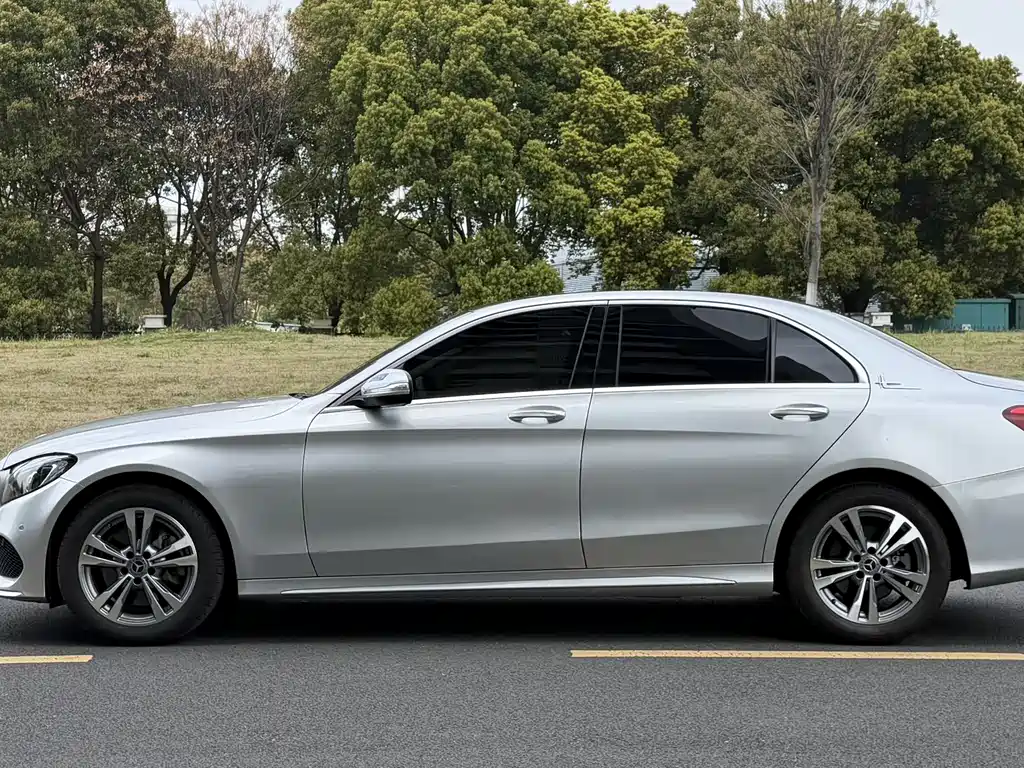 Mercedes-Benz C-Class — фото 4