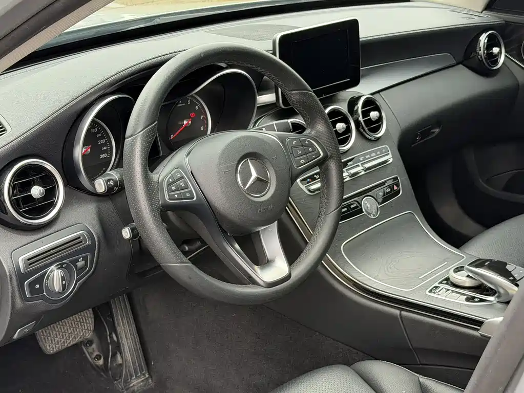 Mercedes-Benz C-Class — фото 9