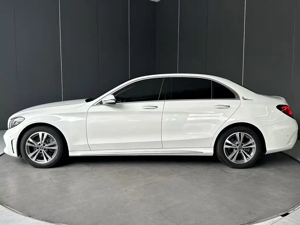 Mercedes-Benz C-Class — фото 5