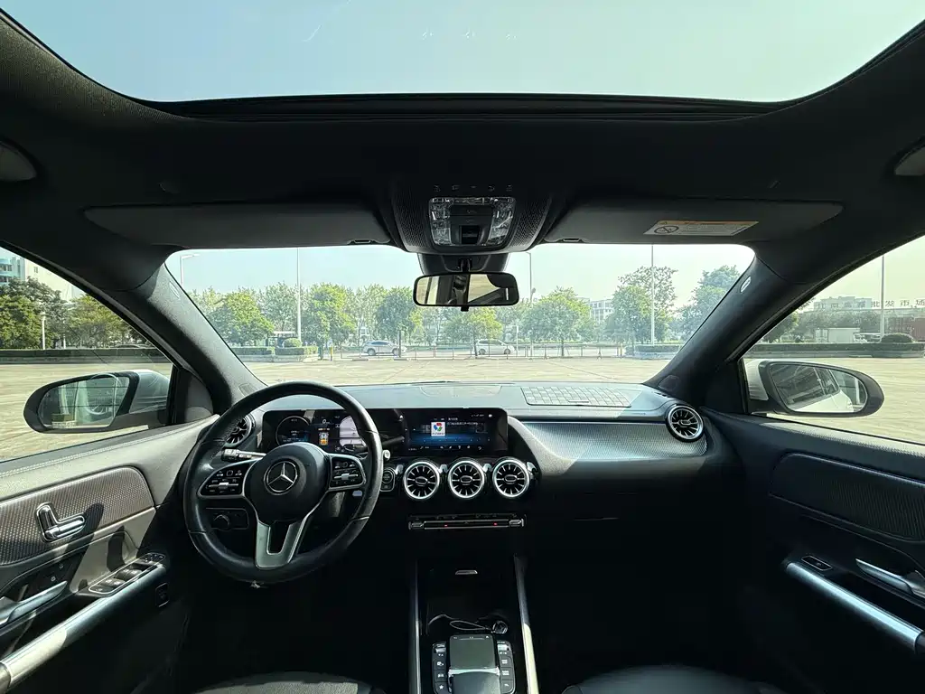 Mercedes-Benz GLA — фото 8