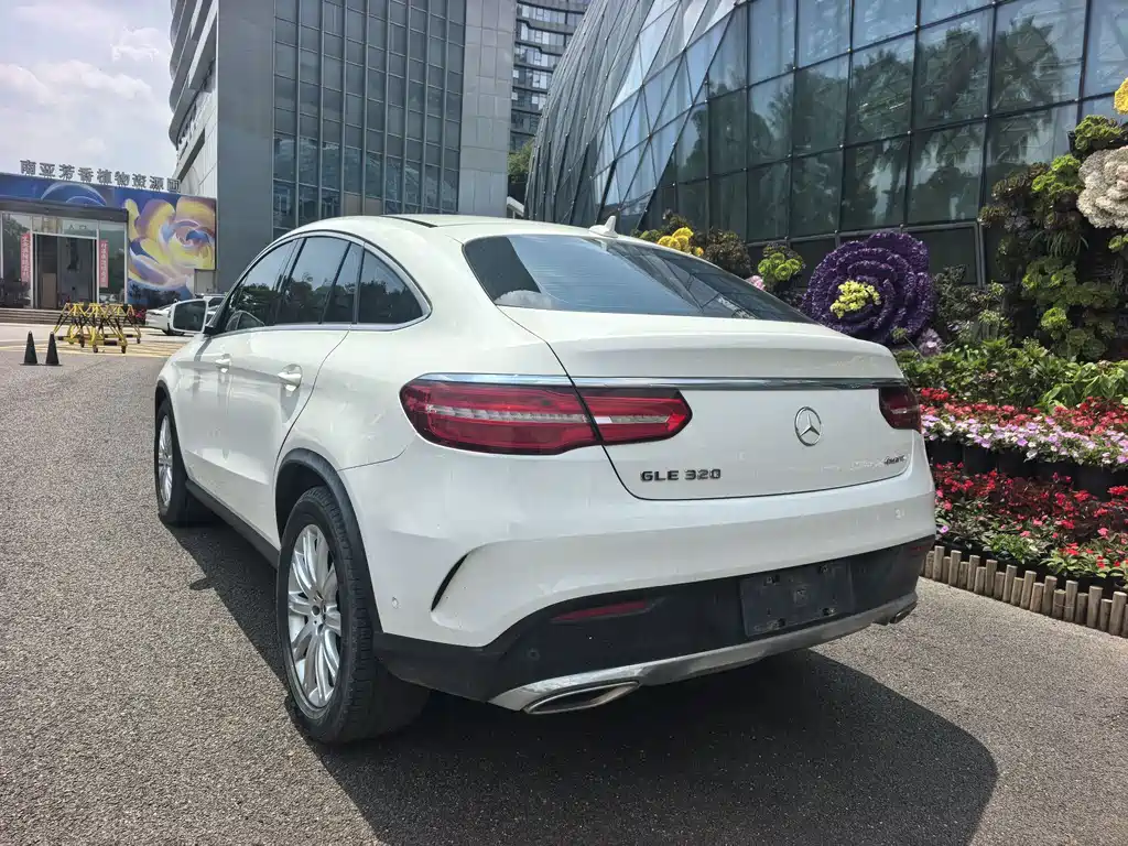 Mercedes-Benz GLE Coupe — фото 14