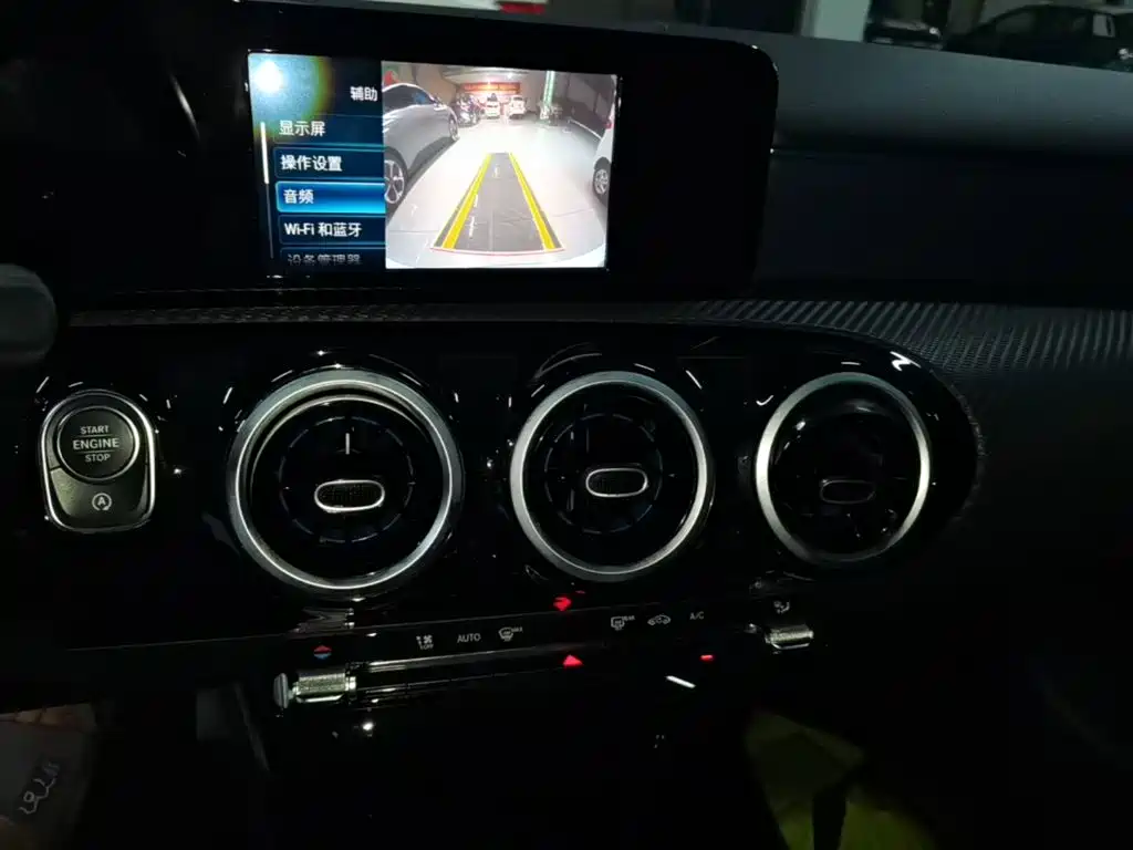 Mercedes-Benz A-Class — фото 13