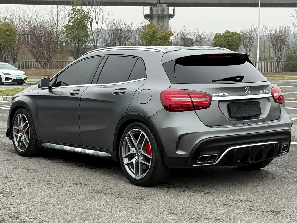 Mercedes-Benz GLA AMG — фото 5