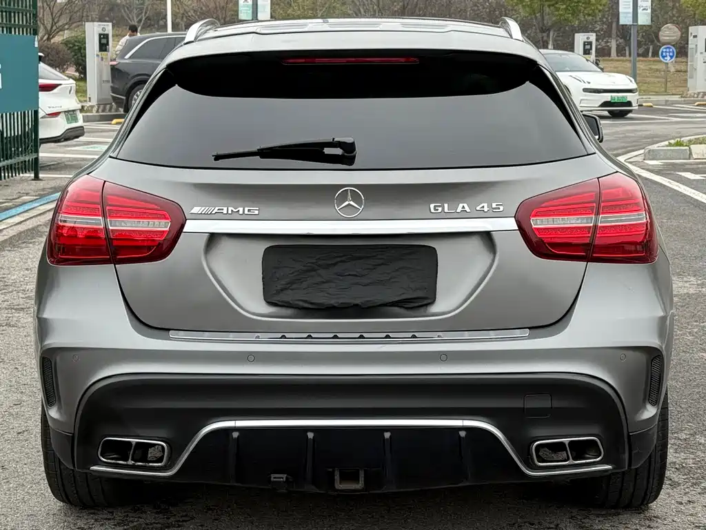 Mercedes-Benz GLA AMG — фото 6