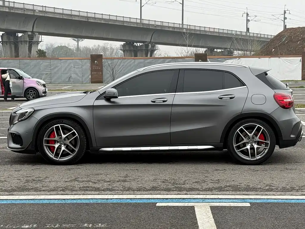 Mercedes-Benz GLA AMG — фото 7