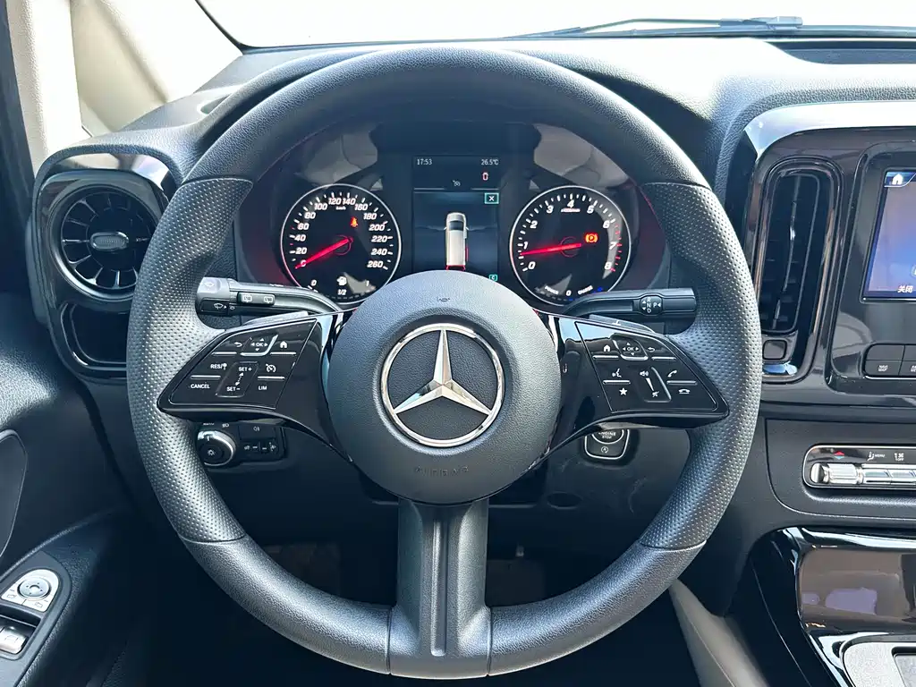 Mercedes-Benz Vito — фото 5