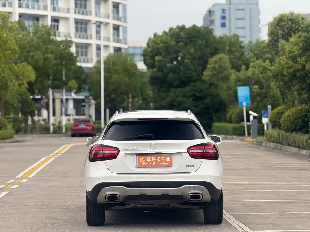 Mercedes-Benz GLA — фото 11
