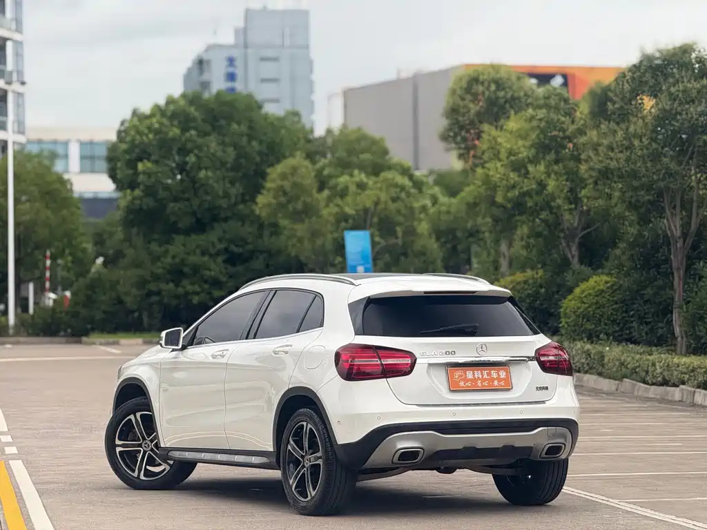 Mercedes-Benz GLA — фото 9