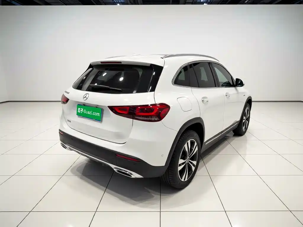 Mercedes-Benz GLA — фото 5
