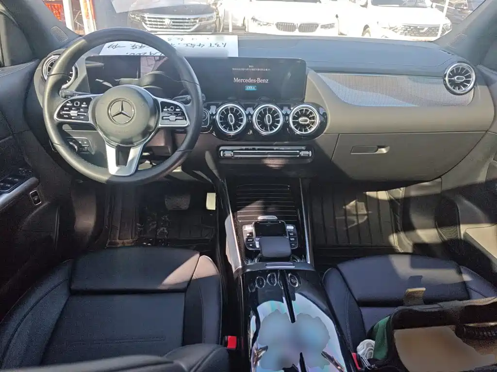 Mercedes-Benz GLA — фото 6