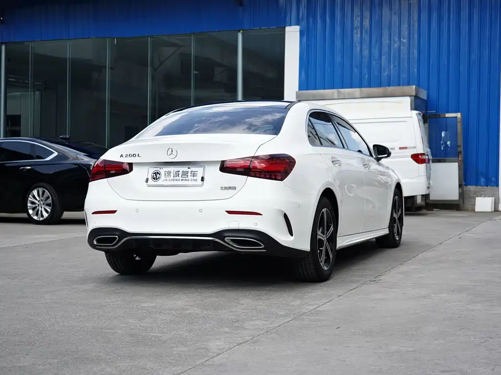 Mercedes-Benz A-Class — фото 9