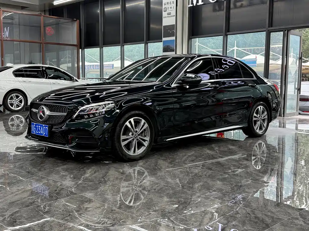 Mercedes-Benz C-Class — фото 17