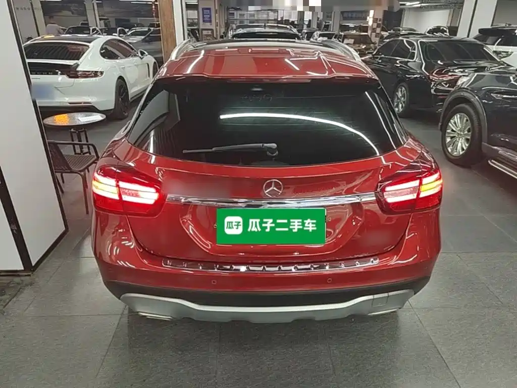 Mercedes-Benz GLA — фото 6