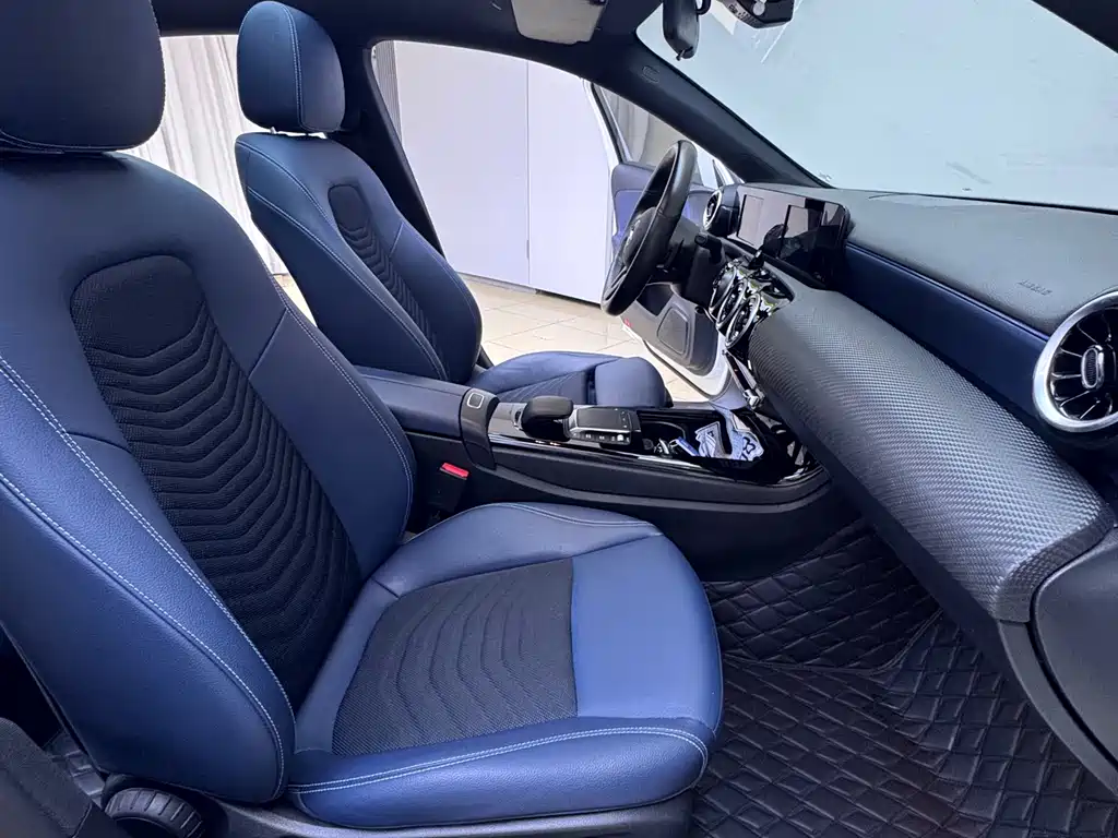 Mercedes-Benz A-Class — фото 10