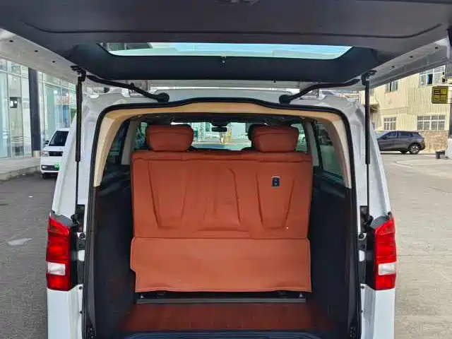 Mercedes-Benz Vito — фото 13