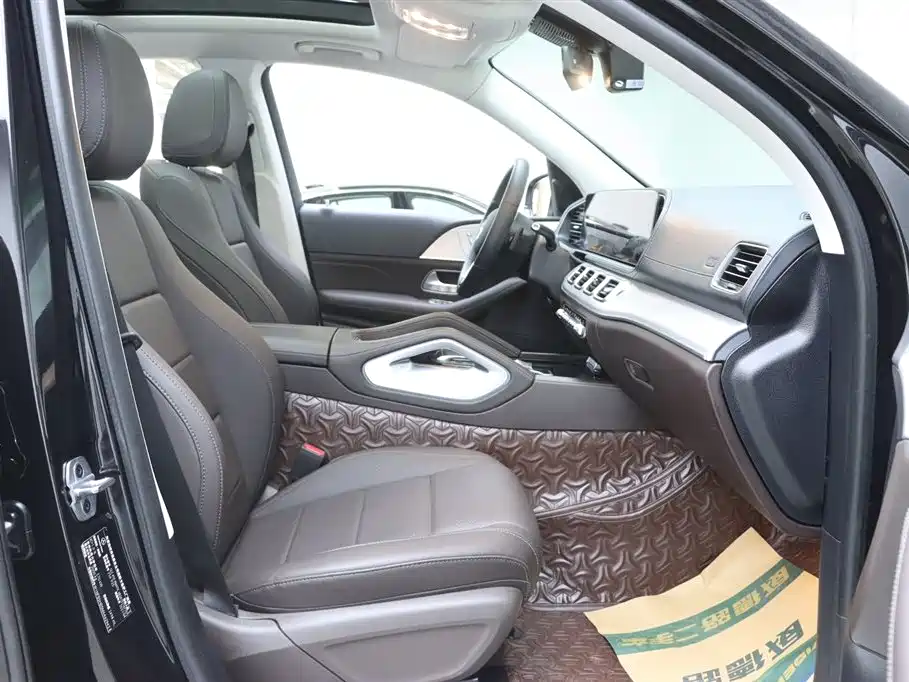 Mercedes-Benz GLE (Import) — фото 19