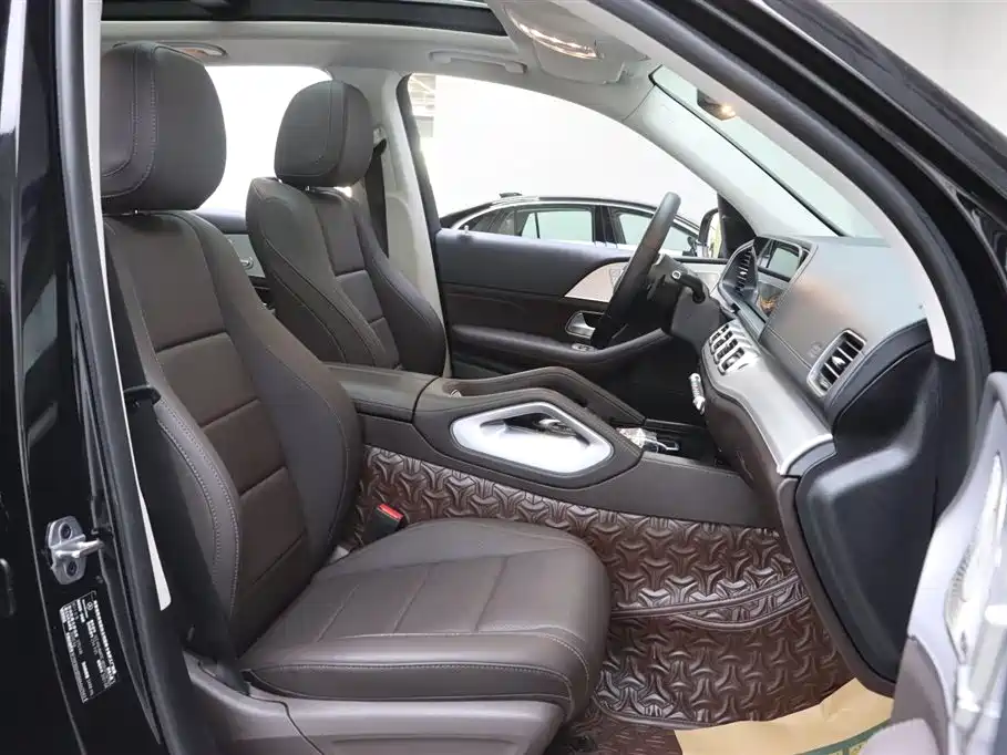 Mercedes-Benz GLE (Import) — фото 20