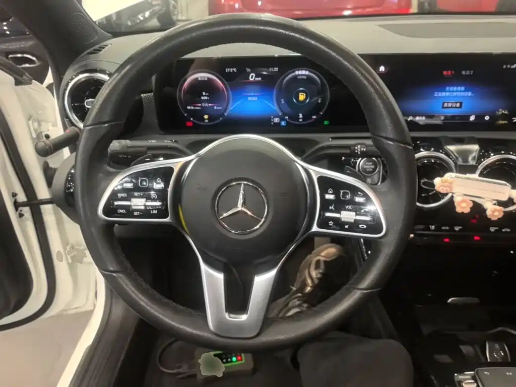 Mercedes-Benz A-Class — фото 11