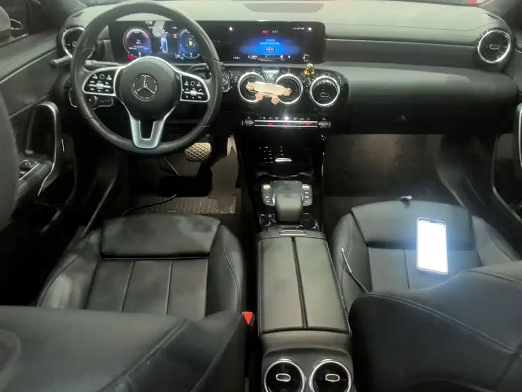 Mercedes-Benz A-Class — фото 10