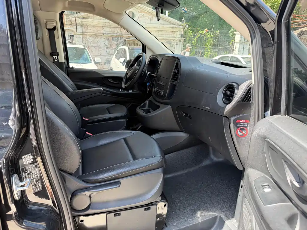 Mercedes-Benz Vito — фото 14