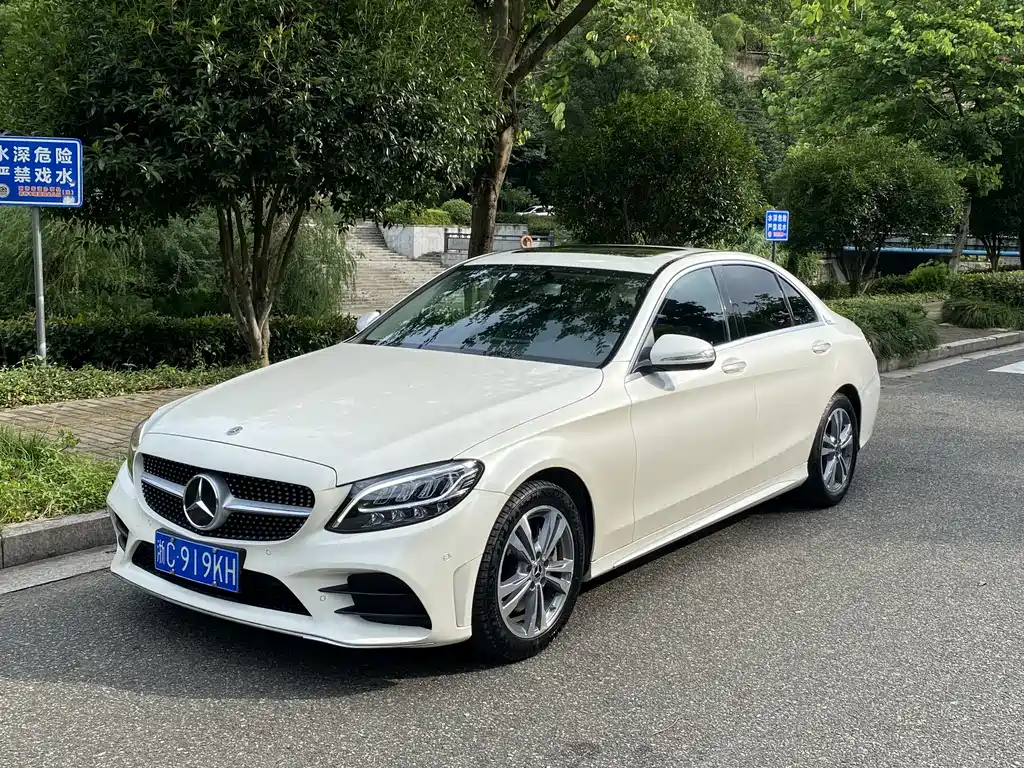 Mercedes-Benz C-Class — фото 2