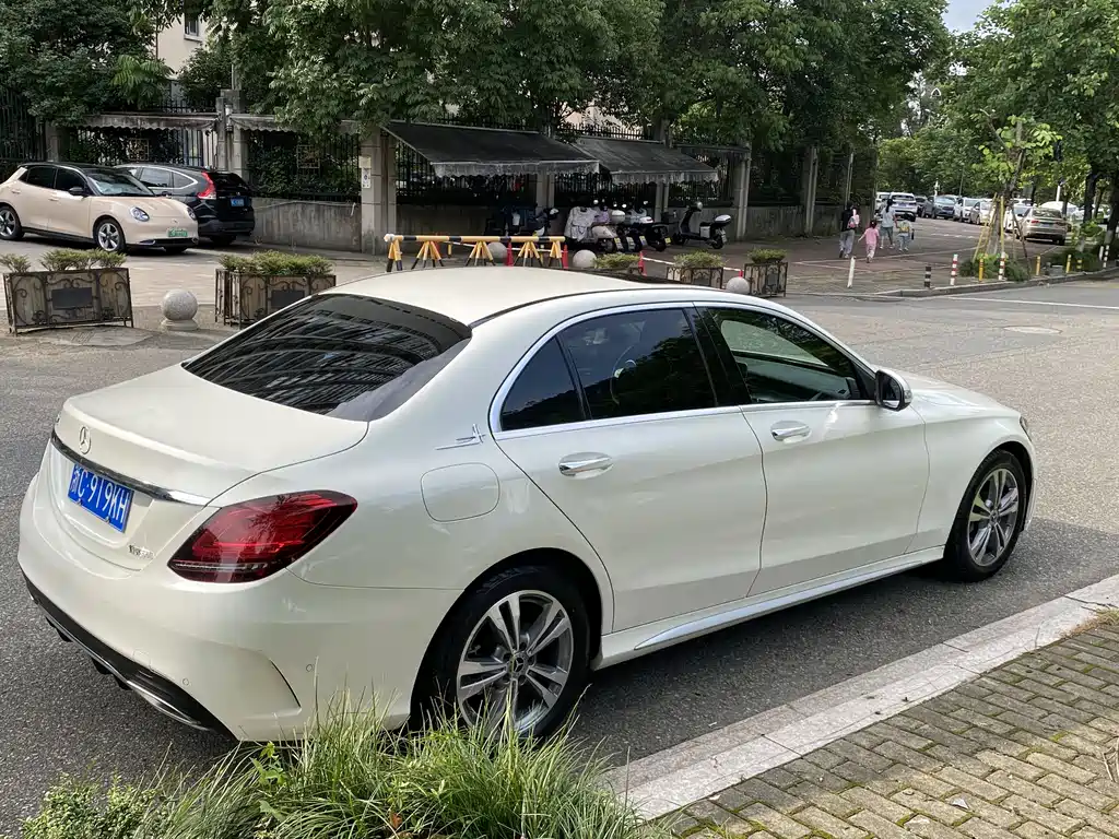 Mercedes-Benz C-Class — фото 8