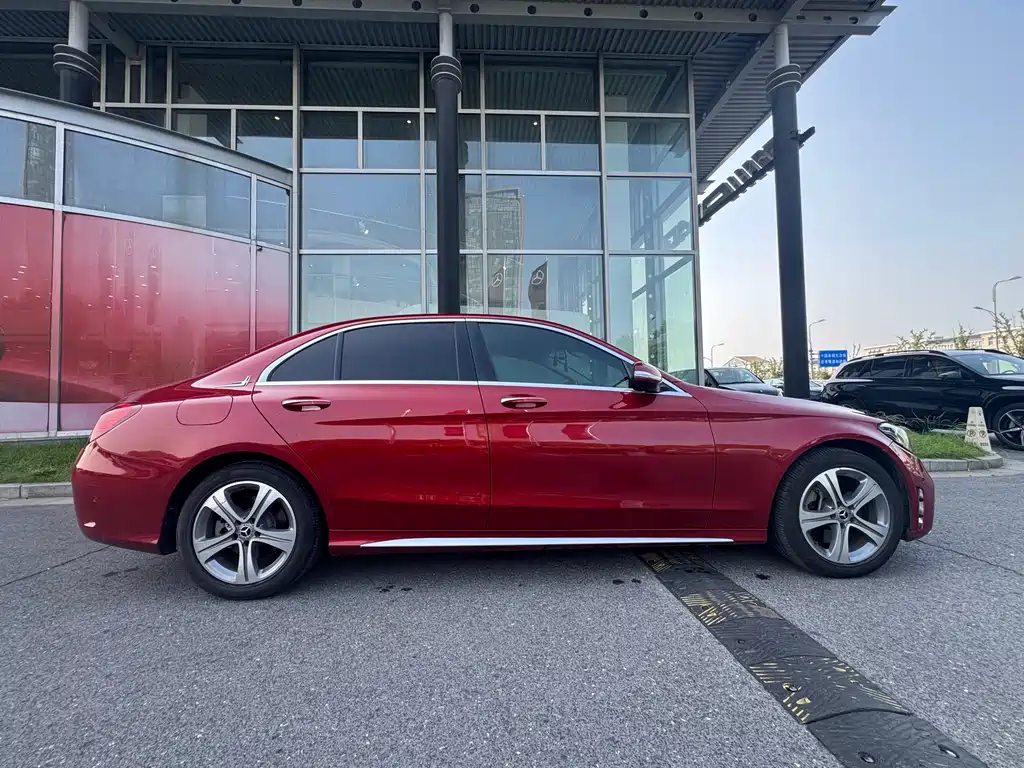 Mercedes-Benz C-Class — фото 14