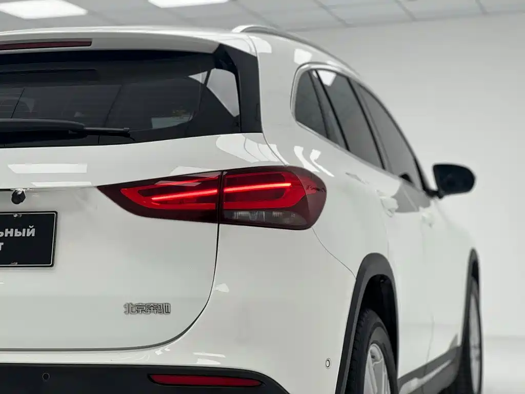 Mercedes-Benz GLA — фото 9