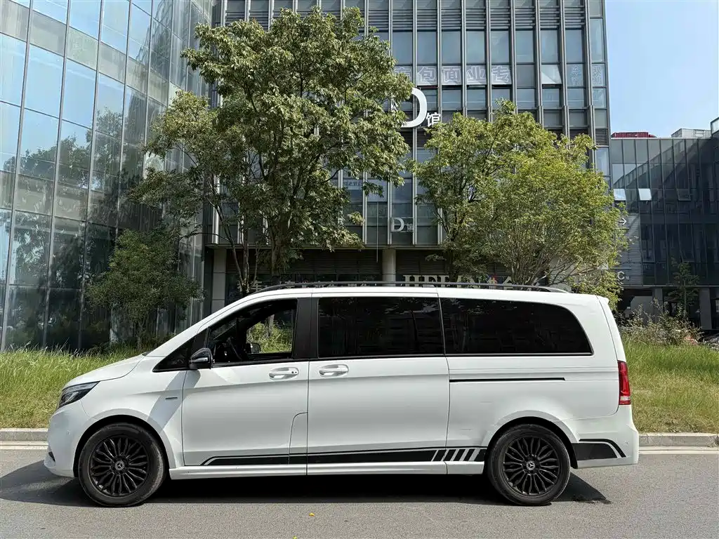 Mercedes-Benz V-Class — фото 3