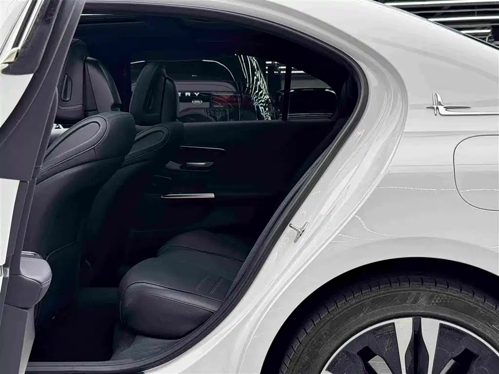Mercedes-Benz C-Class New Energy — фото 7