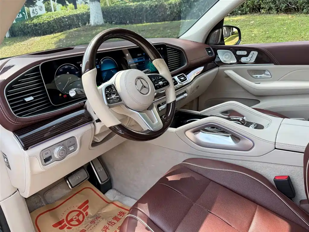 Mercedes-Benz GLS — фото 7