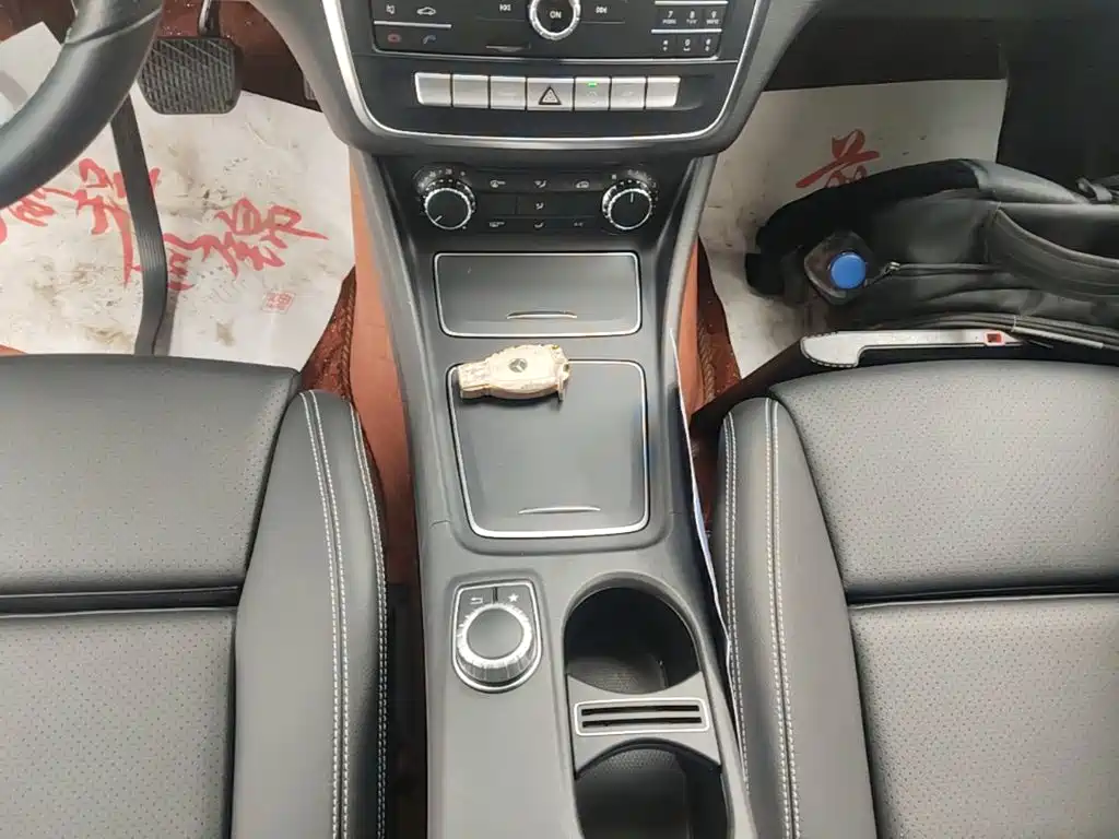 Mercedes-Benz GLA — фото 14