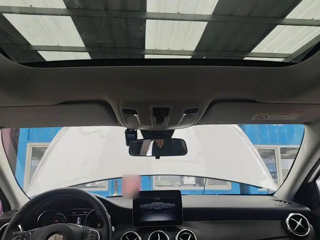 Mercedes-Benz GLA — фото 18