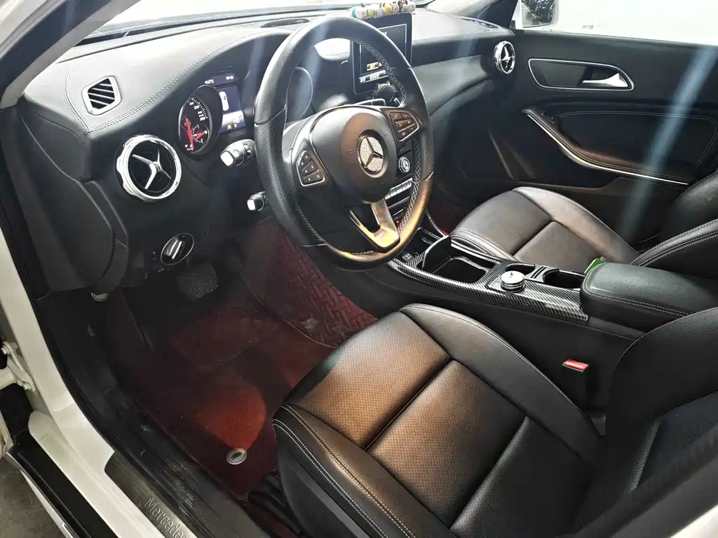 Mercedes-Benz GLA — фото 4