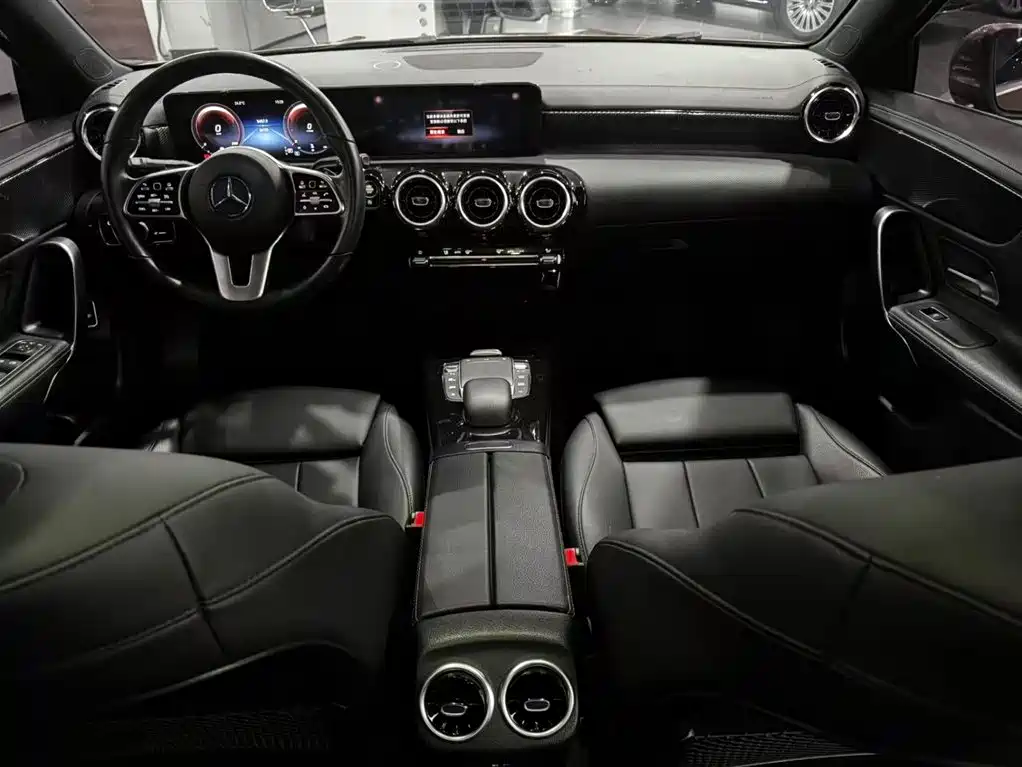Mercedes-Benz A-Class — фото 17