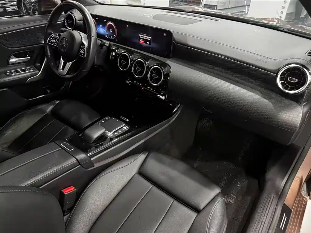 Mercedes-Benz A-Class — фото 20