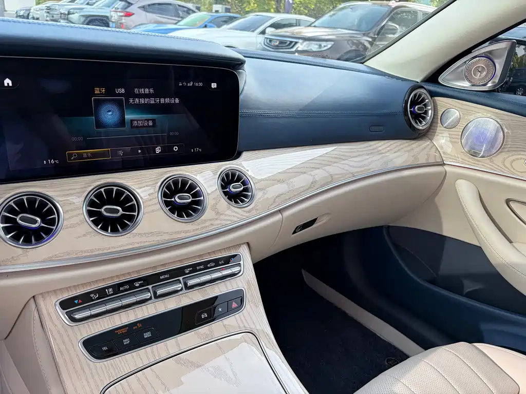 Mercedes-Benz E-Class (Import) — фото 7