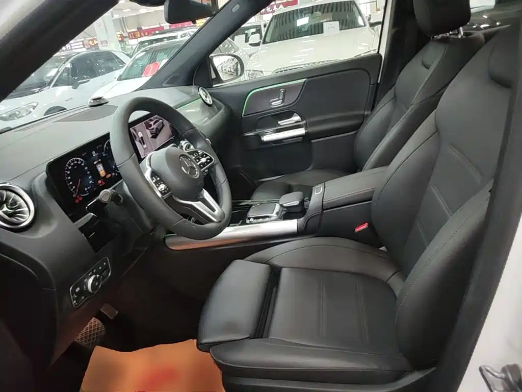 Mercedes-Benz GLA — фото 15