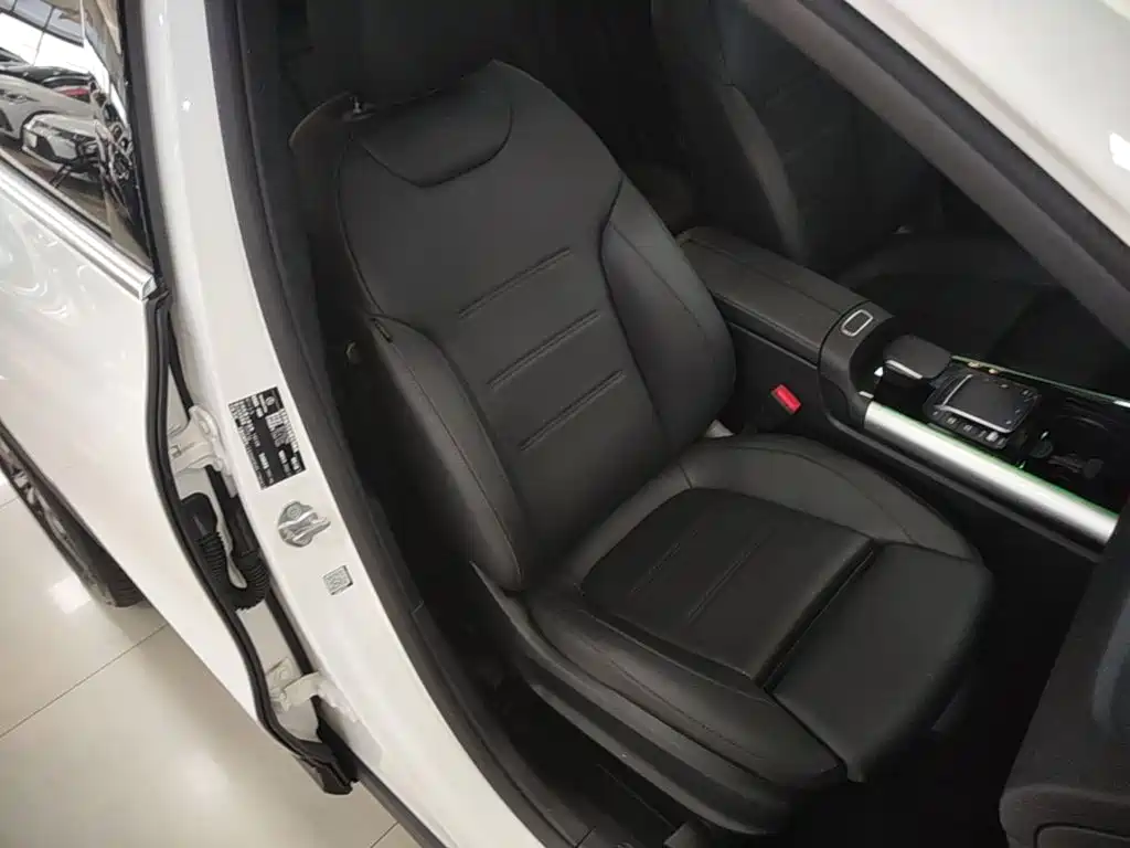 Mercedes-Benz GLA — фото 25