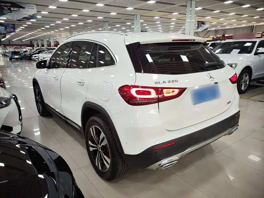 Mercedes-Benz GLA — фото 5