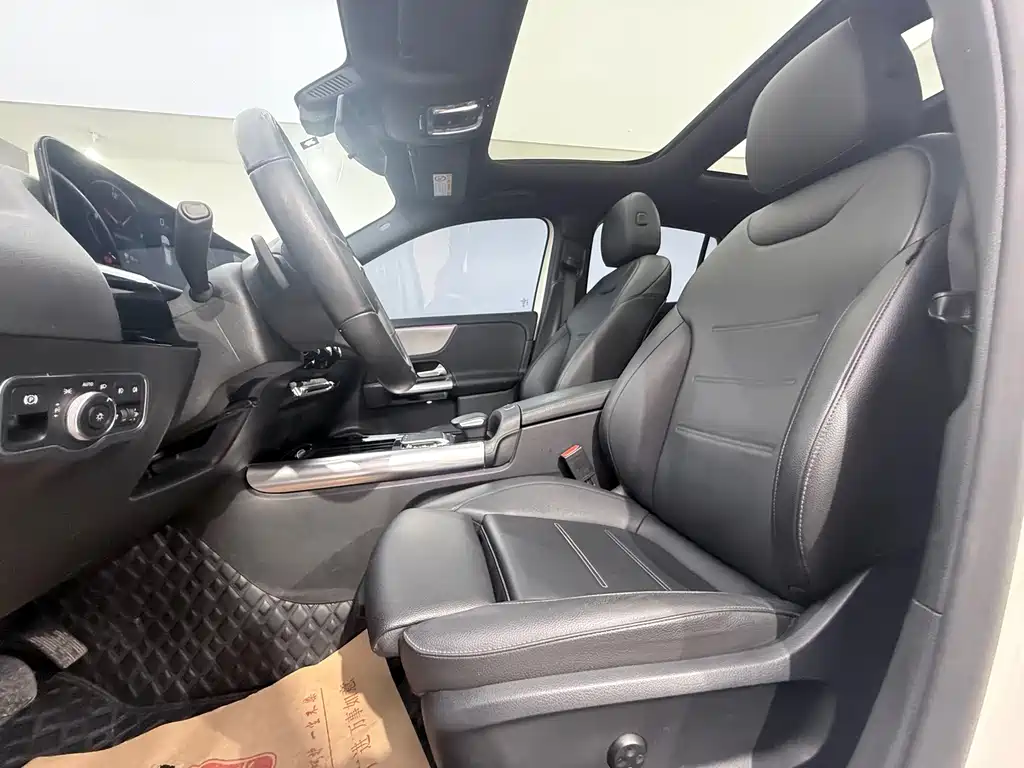 Mercedes-Benz GLA — фото 9