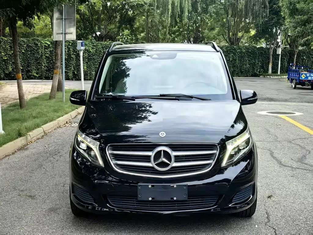 Mercedes-Benz V-Class — фото 3